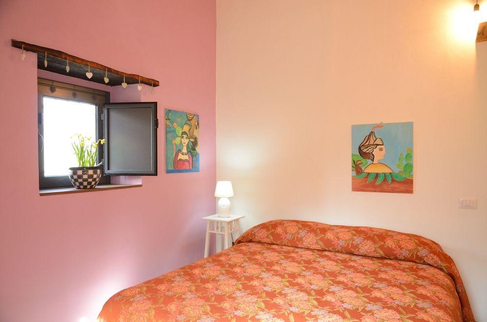 Hotel Il Tanaceto à Castiglione De Sicilia Extérieur photo